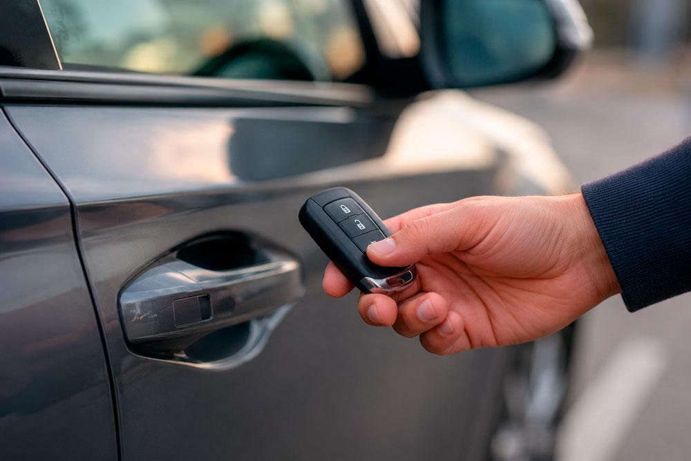 Llave keyless del coche: cómo funciona y qué hacer si falla